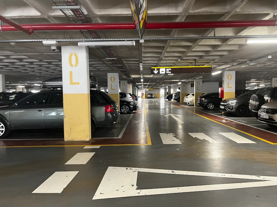 Parking2 Girona Airport